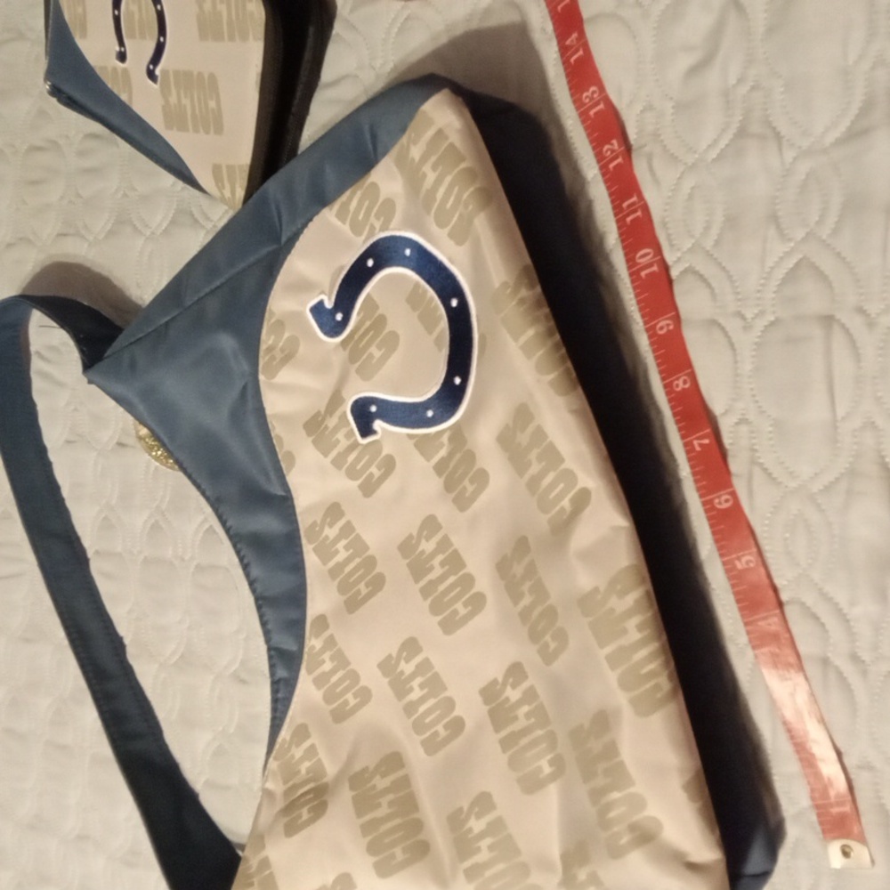 Indianapolis Colts Purse and Matching Wristlet Get Ready for Football - Picture 4 of 7